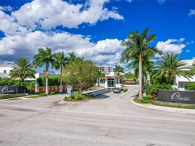 8404 NW 33rd Ter, Doral FL 33122