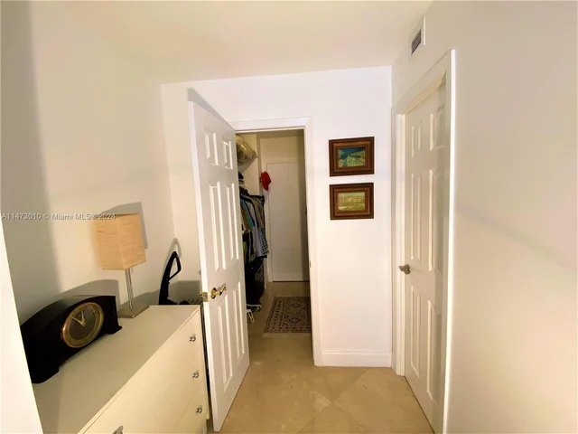 2750 NE 183rd St # 1608, Aventura FL 33160