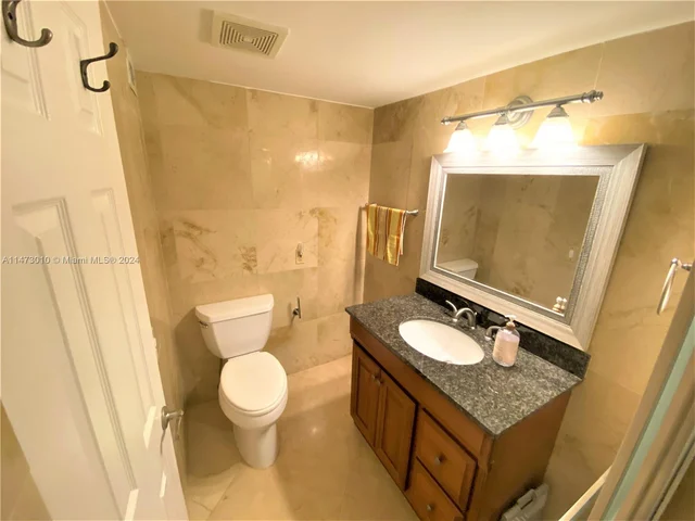 2750 NE 183rd St # 1608, Aventura FL 33160