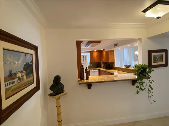 2750 NE 183rd St # 1608, Aventura FL 33160