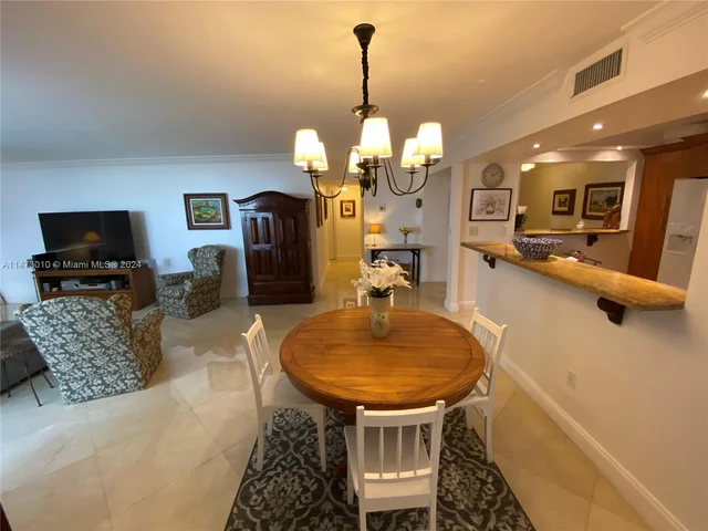 2750 NE 183rd St # 1608, Aventura FL 33160