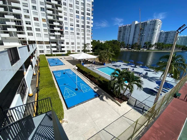 2750 NE 183rd St # 1608, Aventura FL 33160