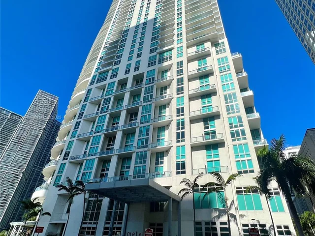 300 S Biscayne Blvd # 3802, Miami FL 33131