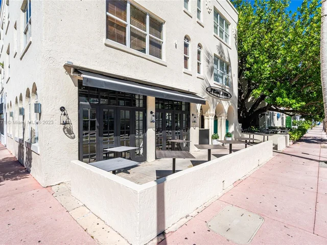 100 Collins Ave # 203, Miami Beach FL 33139