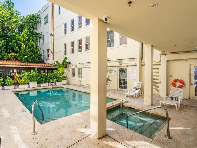 100 Collins Ave # 203, Miami Beach FL 33139