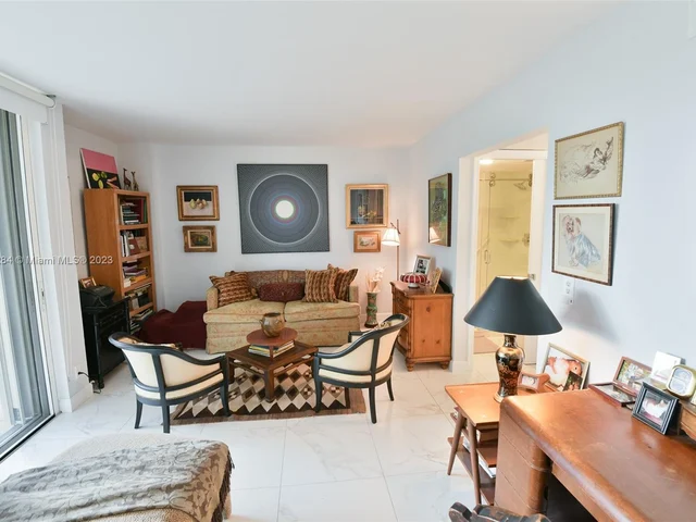 2400 Presidential Way # 406, West Palm Beach FL 33401