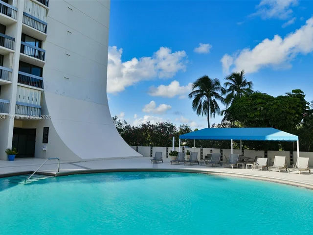 2400 Presidential Way # 406, West Palm Beach FL 33401