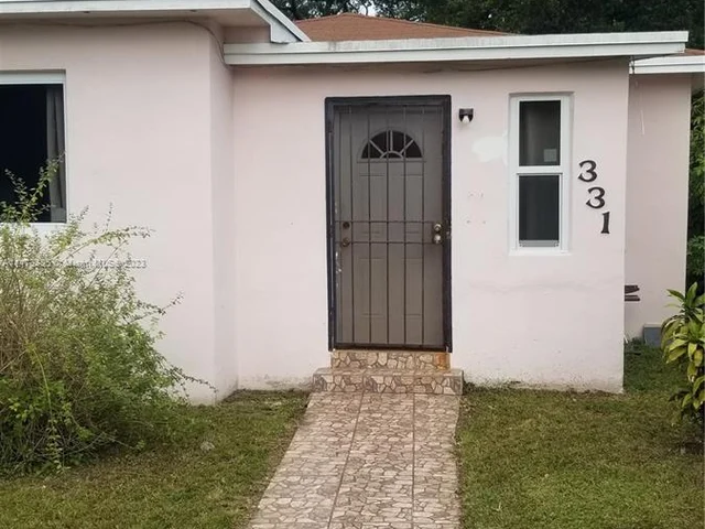 331 NW 59th St, Miami FL 33127