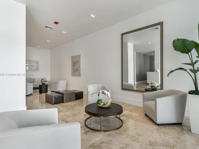 2201 S Ocean Dr # 2005, Hollywood FL 33019