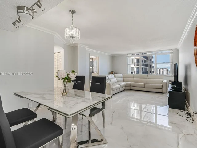 2201 S Ocean Dr # 2005, Hollywood FL 33019