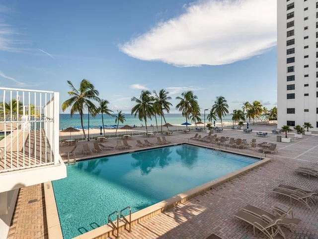 2201 S Ocean Dr # 2005, Hollywood FL 33019