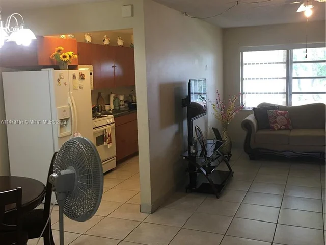 135 NE 202nd Ter # 23, Miami Gardens FL 33179