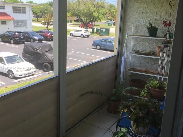 135 NE 202nd Ter # 23, Miami Gardens FL 33179