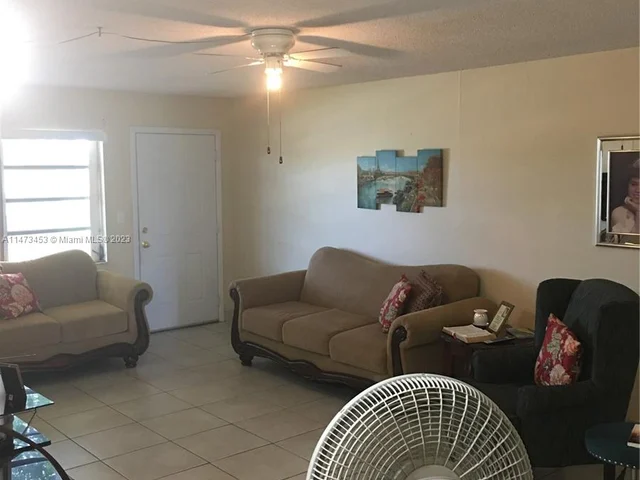 135 NE 202nd Ter # 23, Miami Gardens FL 33179