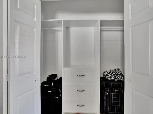 10810 Fox Glen Dr, Boca Raton FL 33428