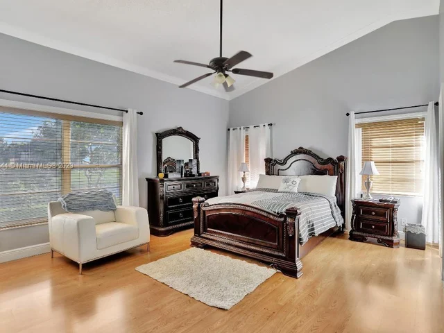 10810 Fox Glen Dr, Boca Raton FL 33428