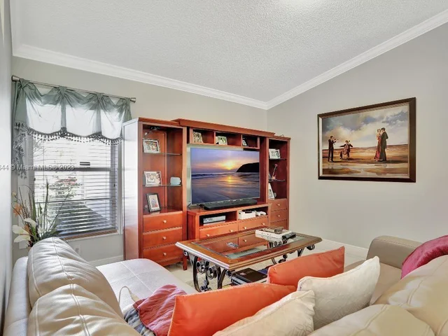 10810 Fox Glen Dr, Boca Raton FL 33428