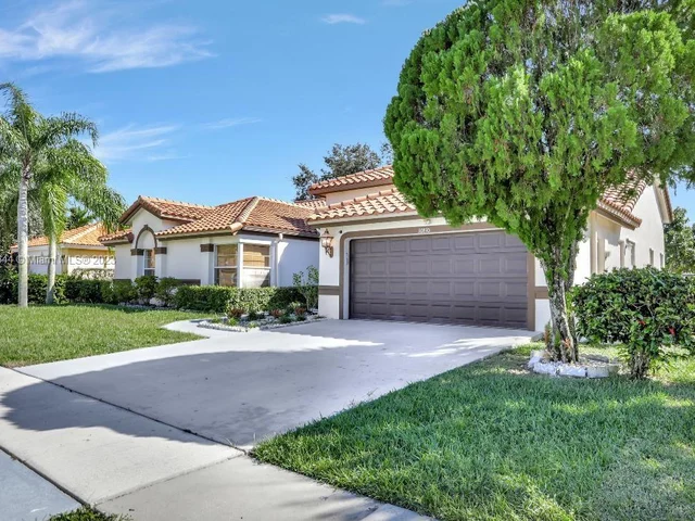10810 Fox Glen Dr, Boca Raton FL 33428