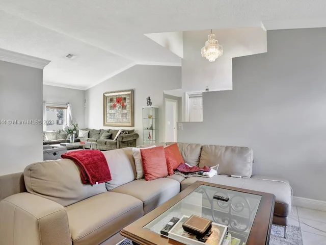 10810 Fox Glen Dr, Boca Raton FL 33428