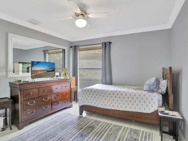 10810 Fox Glen Dr, Boca Raton FL 33428