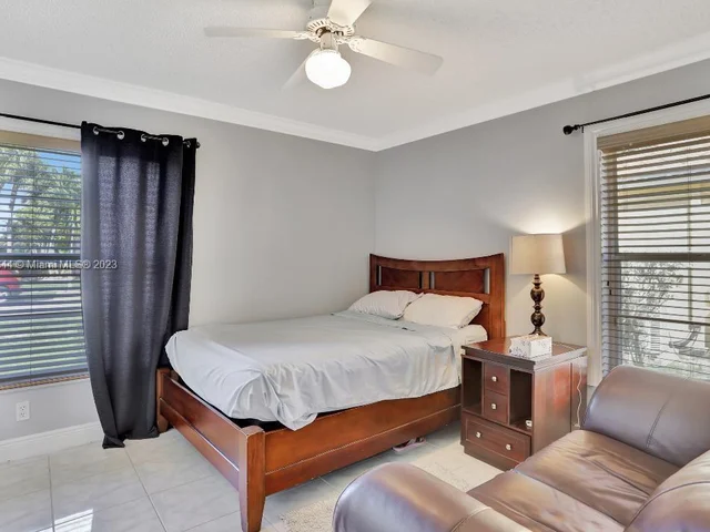 10810 Fox Glen Dr, Boca Raton FL 33428