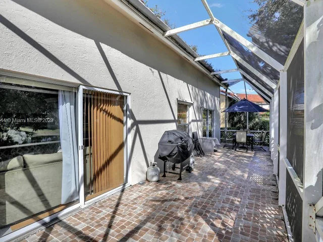 10810 Fox Glen Dr, Boca Raton FL 33428