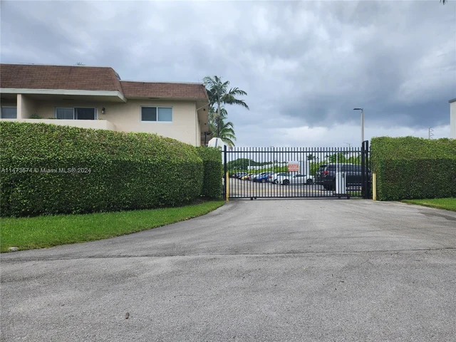14500 SW 88th Ave # 128, Palmetto Bay FL 33176
