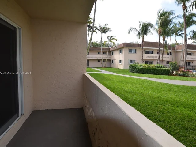 14500 SW 88th Ave # 128, Palmetto Bay FL 33176