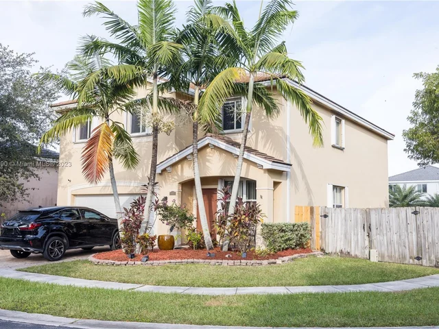 657 SE 30th Ter, Homestead FL 33033