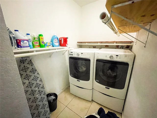 657 SE 30th Ter, Homestead FL 33033