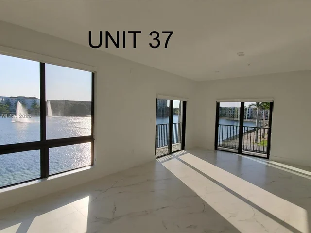 4636 NW 84th Ave # 37, Doral FL 33166