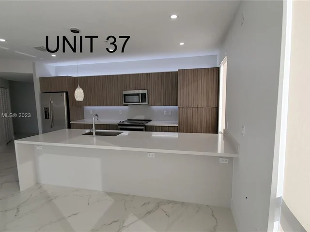 4636 NW 84th Ave # 37, Doral FL 33166