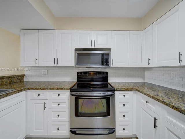 5000 NW 79th Ave # 106, Doral FL 33166