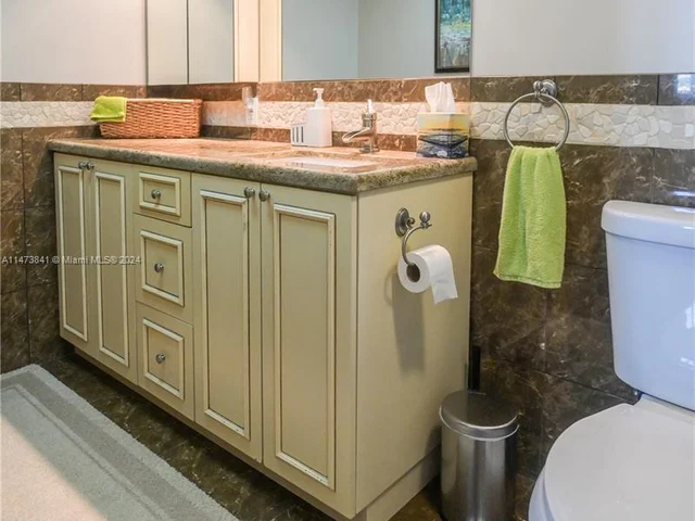 201 SE 11th Ter # 405, Dania Beach FL 33004