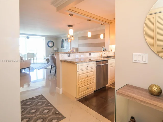 201 SE 11th Ter # 405, Dania Beach FL 33004