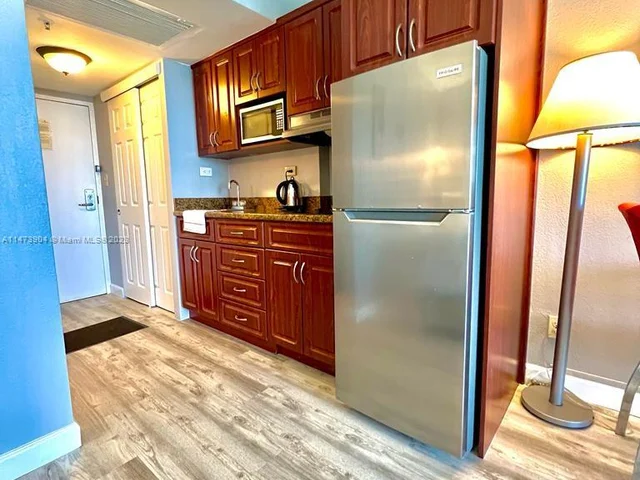 19201 COLLINS AV # 446, Sunny Isles Beach FL 33160