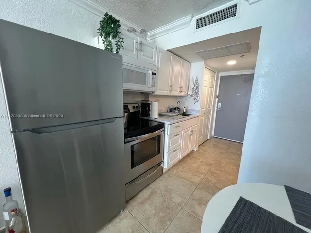 19201 COLLINS AV # 747, Sunny Isles Beach FL 33160