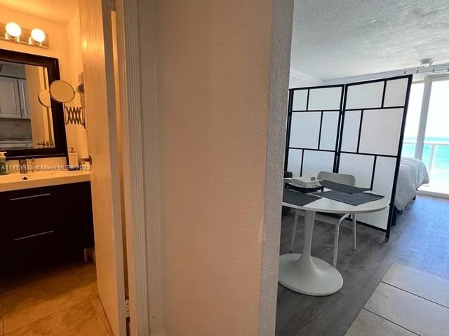 19201 COLLINS AV # 747, Sunny Isles Beach FL 33160