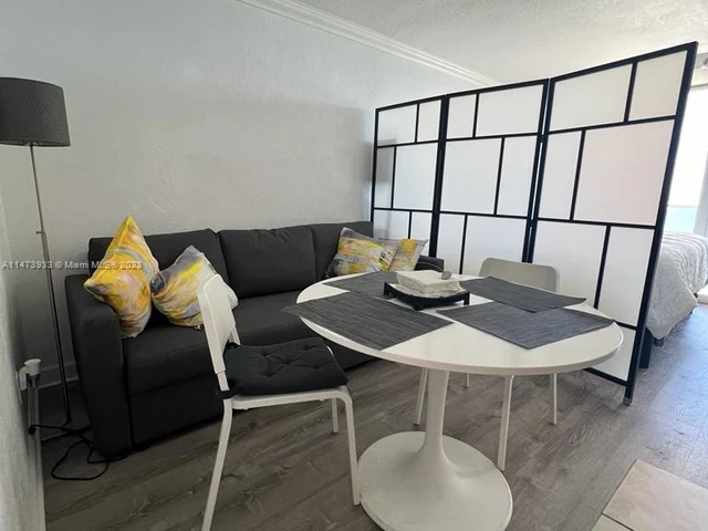 19201 COLLINS AV # 747, Sunny Isles Beach FL 33160