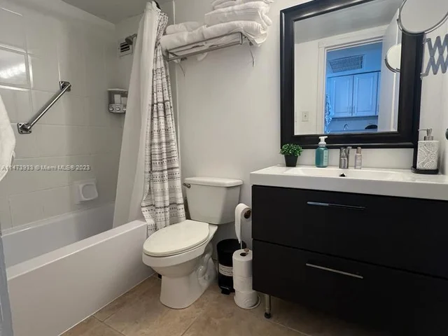 19201 COLLINS AV # 747, Sunny Isles Beach FL 33160