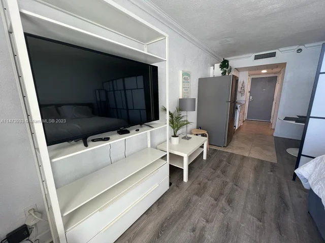 19201 COLLINS AV # 747, Sunny Isles Beach FL 33160