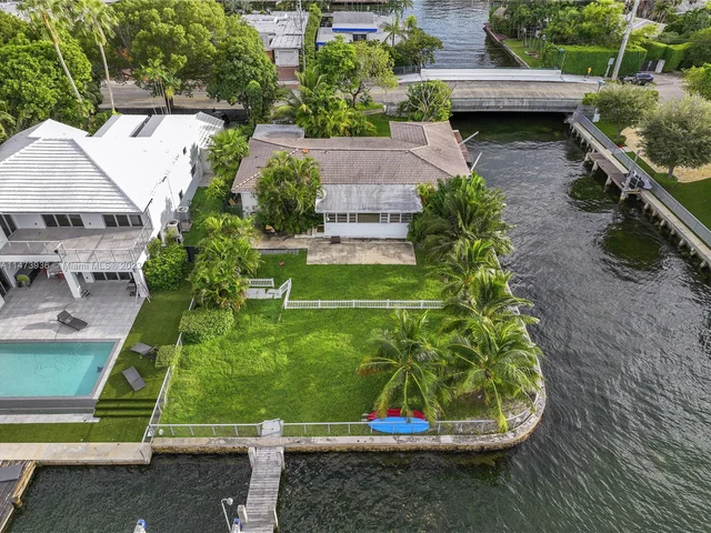 1885 Cleveland Rd, Miami Beach FL 33141