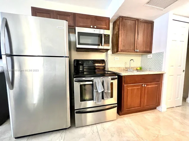 19201 COLLINS AV # 423, Sunny Isles Beach FL 33160