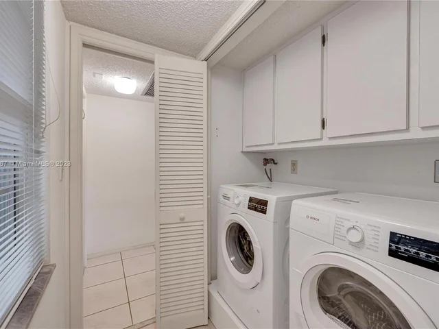 808 Cypress Blvd # 302, Pompano Beach FL 33069