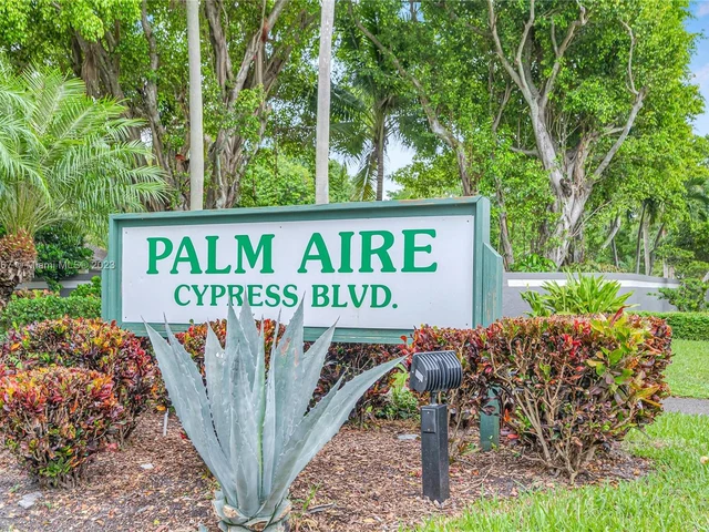 808 Cypress Blvd # 302, Pompano Beach FL 33069