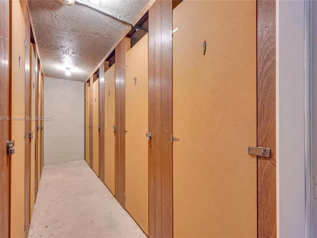 808 Cypress Blvd # 302, Pompano Beach FL 33069