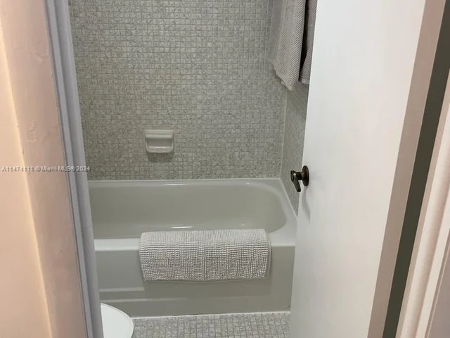 9273 Collins Ave # 709, Surfside FL 33154