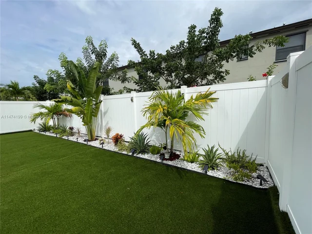 3465 W 110th Ter, Hialeah FL 33018