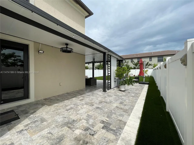 3465 W 110th Ter, Hialeah FL 33018