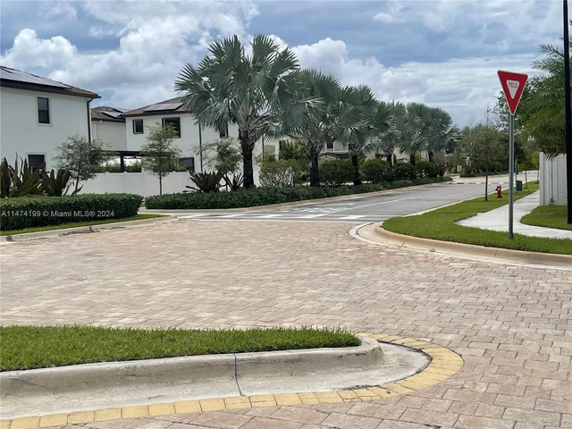 3465 W 110th Ter, Hialeah FL 33018